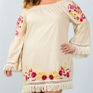 LADIES FASHION PLUS SIZE EMBROIDEREDD FLORAL NWT
